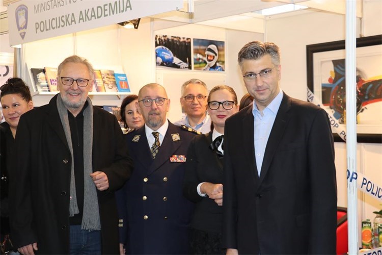 Slika /02_vijesti/2018/interliber.JPG