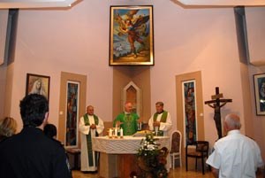 Slika topvijesti/lipanj08/tecajci_misa5.jpg